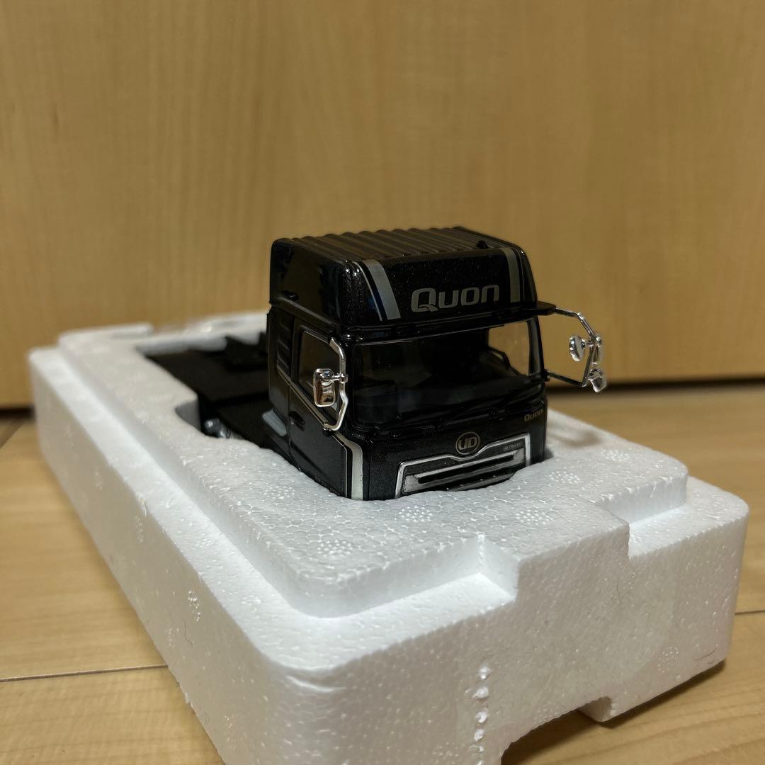 UDトラックス　クオン　トラレーラーヘッド 1/43 非売品　ラスト1個