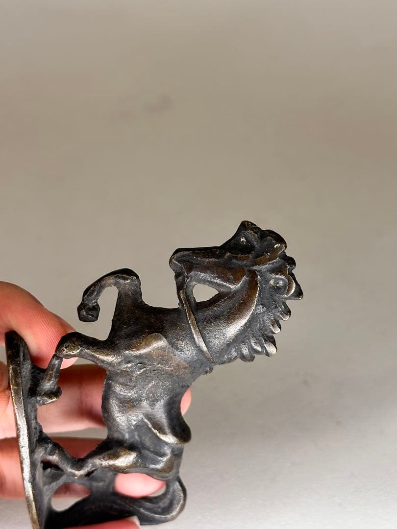 銅製 馬置物 駿馬像 古銅風 オブジェ 時代物 飾り物