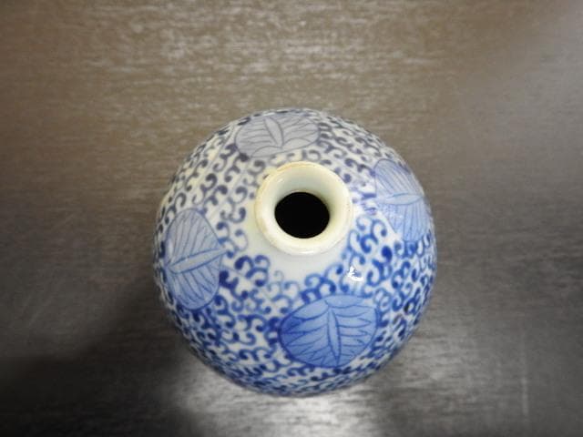 染付　壺　MA5