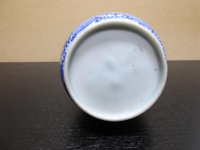 染付　壺　MA5