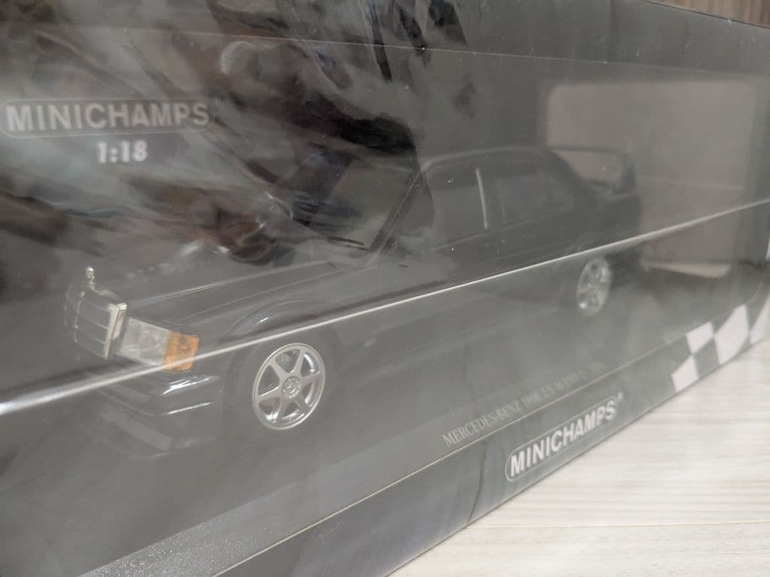 ベンツ　1/18 190E EVO2 ミニカー　AMG ミニチャンプス　京商