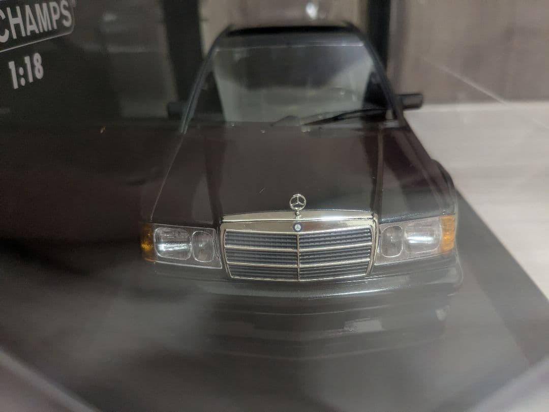 ベンツ　1/18 190E EVO2 ミニカー　AMG ミニチャンプス　京商