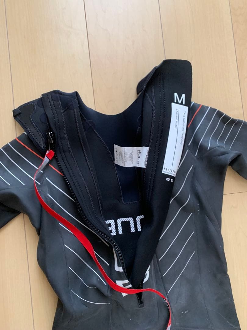 【美品】HUUB ARAYAウェットスーツ（メンズ） 定価から26%お値引き