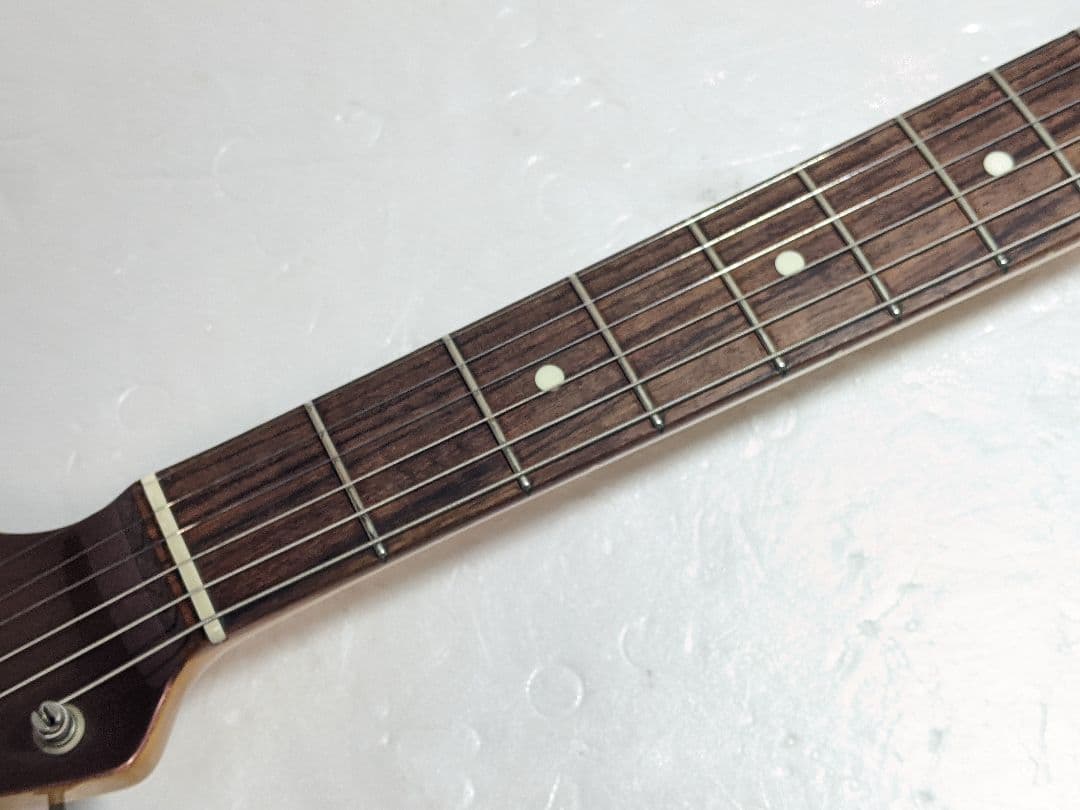 Fender Japan Burgundy Matching Head ストラト