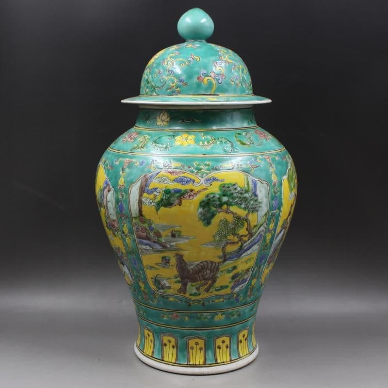 緑地パステル人物松鶴将軍缶 景徳鎮 陶磁器 装飾品 現代工芸品 美術品 置物