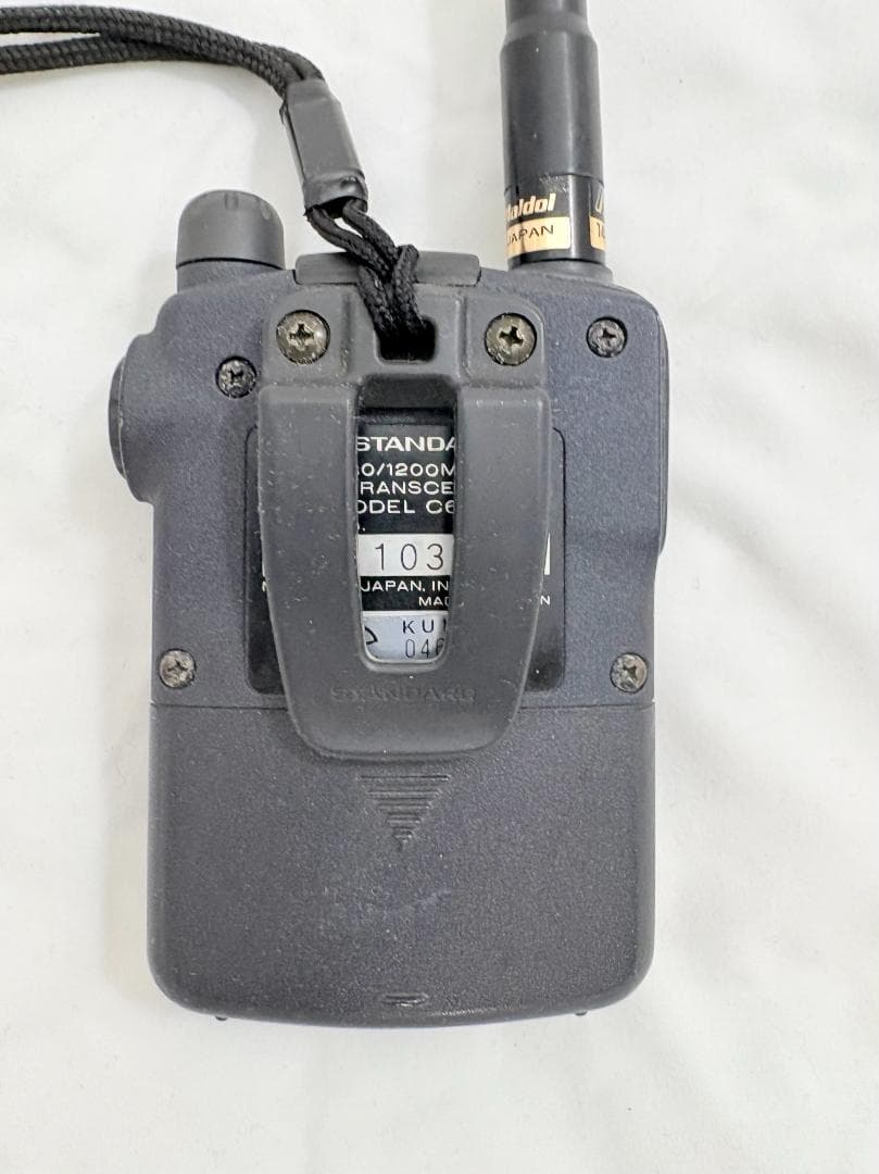 STANDARD C601(430/1200MHz FMハンディ機)