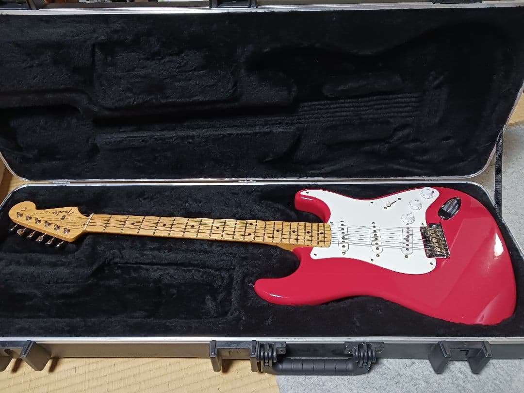 Fender usa Vintage Hot Rod ’50s 　グロスラッカー