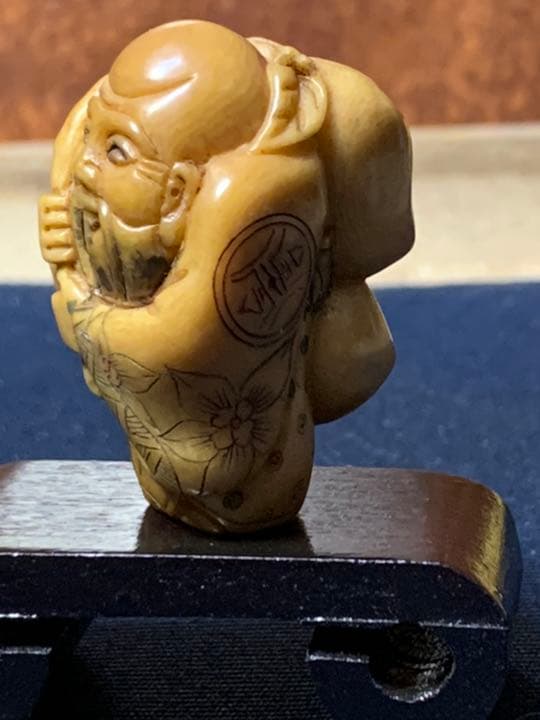 根付骨董 置物 縁起物  レトロ アンティーク　美術品