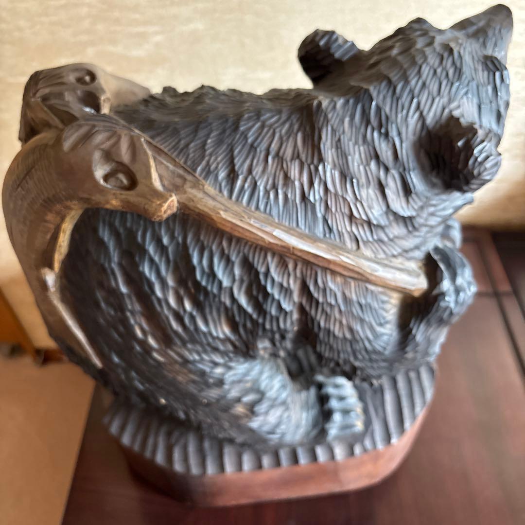 ⭐️北海道木彫り彫刻⭐️ クマと魚の彫刻 約30cm