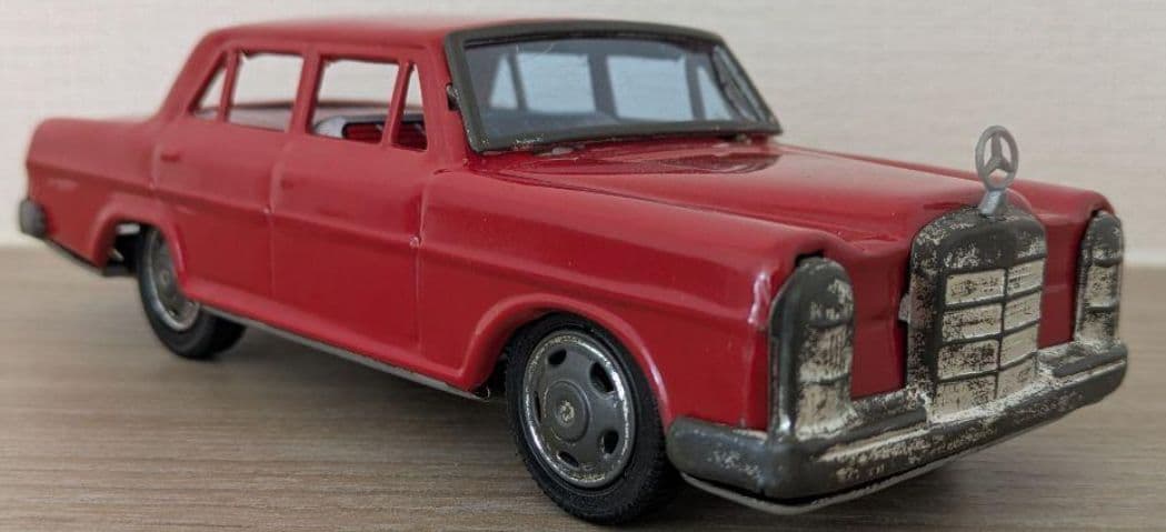 1960年代「メルセデス ベンツ250SE」ブリキカー　箱付き