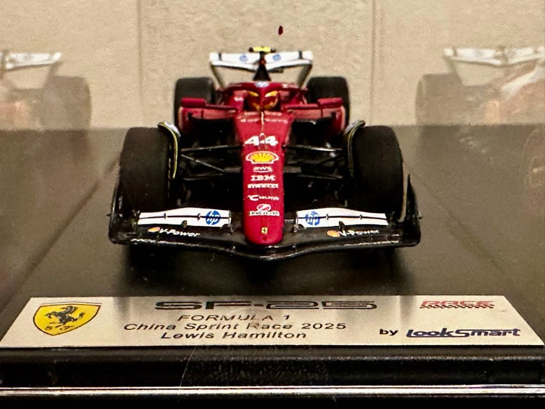 1/43スケールSF-25 ルイス・ハミルトン 中国GP スプリントレース 優勝