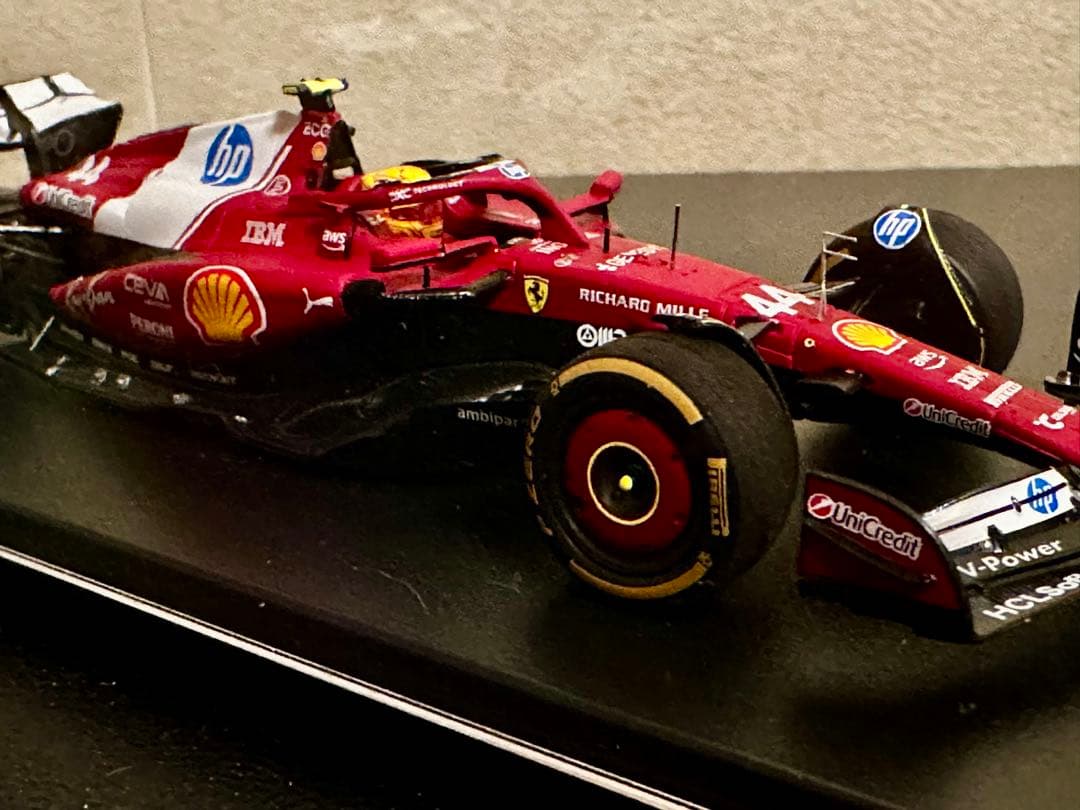 1/43スケールSF-25 ルイス・ハミルトン 中国GP スプリントレース 優勝