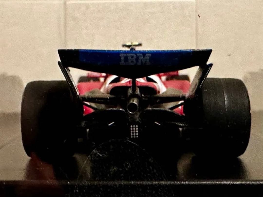 1/43スケールSF-25 ルイス・ハミルトン 中国GP スプリントレース 優勝