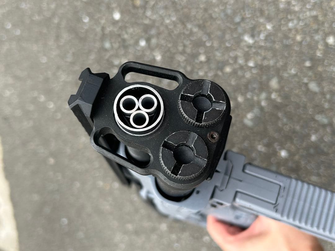 東京マルイ KSG ガスショットガン（塗装 サラマンダー装着 動作未確認