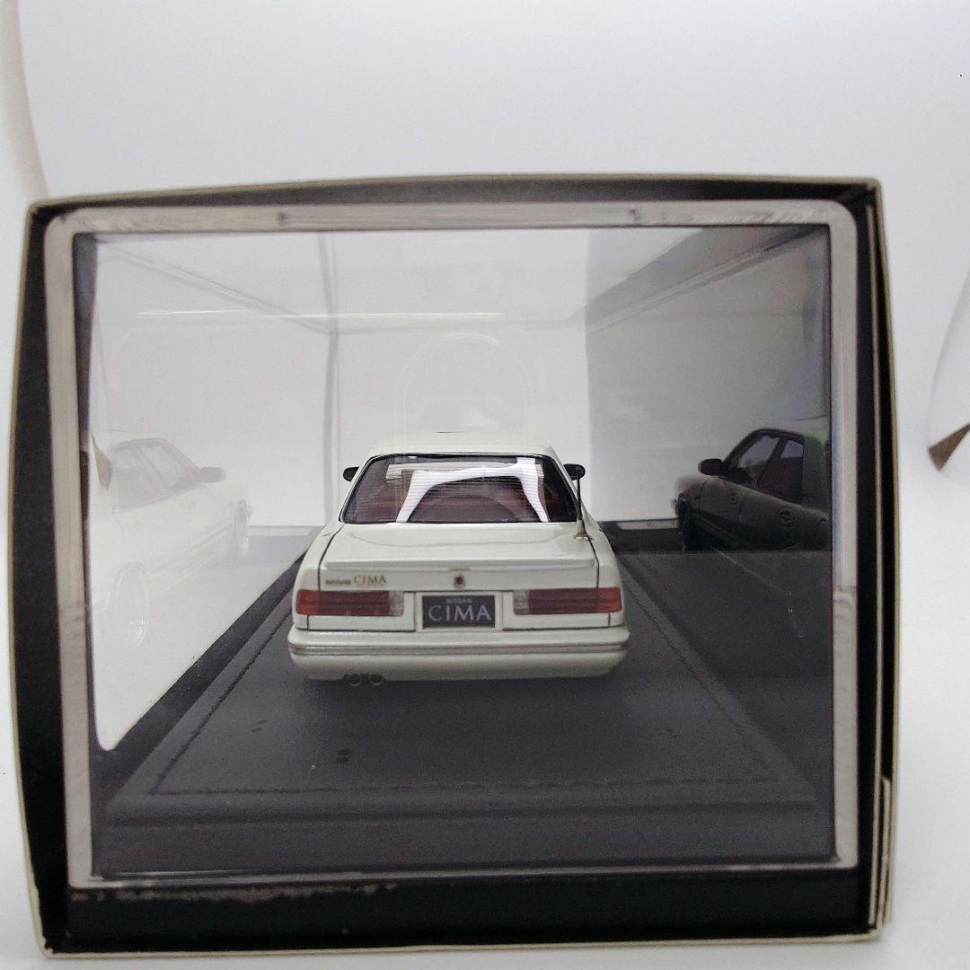 1/43 イグニッションモデル 日産 シーマ Y31 パールホワイト