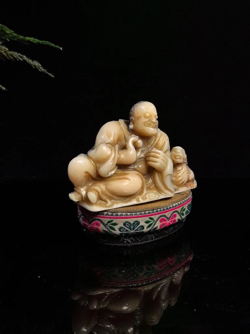 中国古美術・ 降龍羅漢・寿山石極品水晶銀田黄の印鑑・摆件・文房具・置物・賞物・書