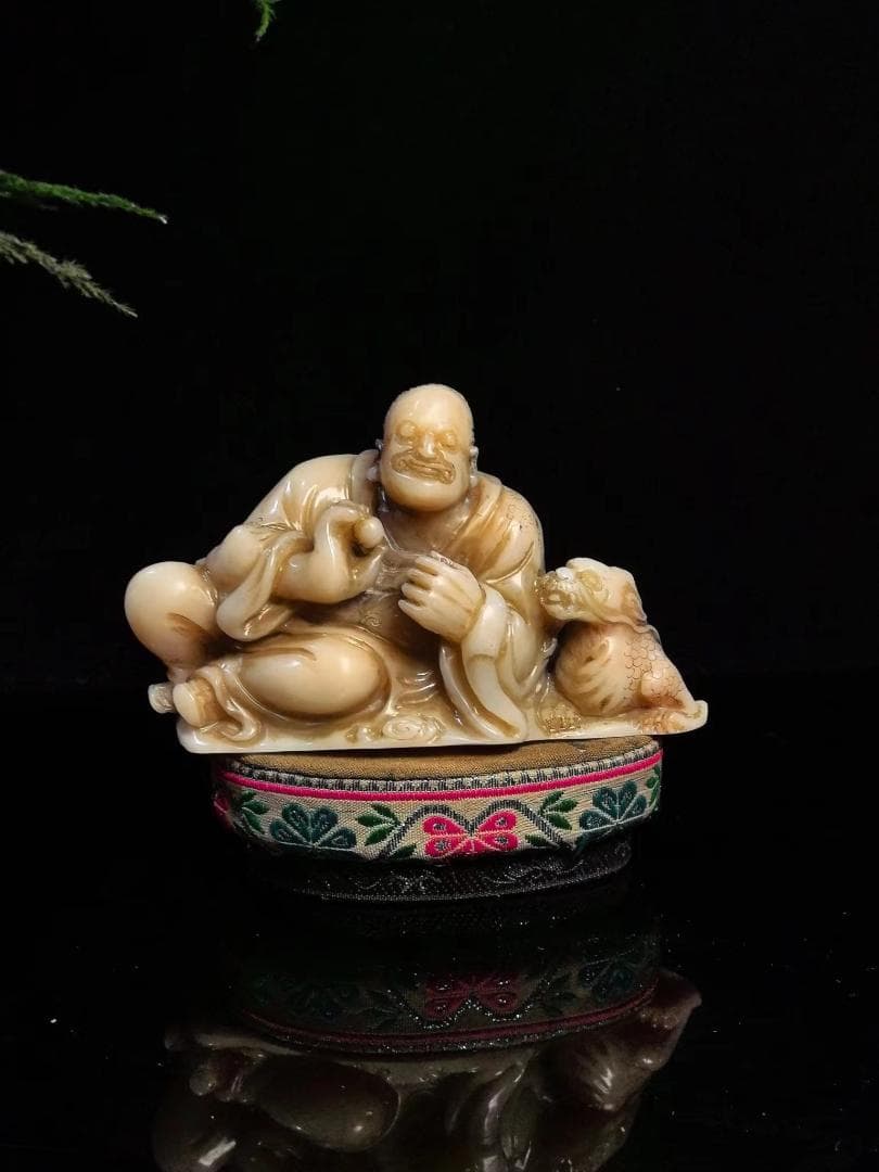 中国古美術・ 降龍羅漢・寿山石極品水晶銀田黄の印鑑・摆件・文房具・置物・賞物・書