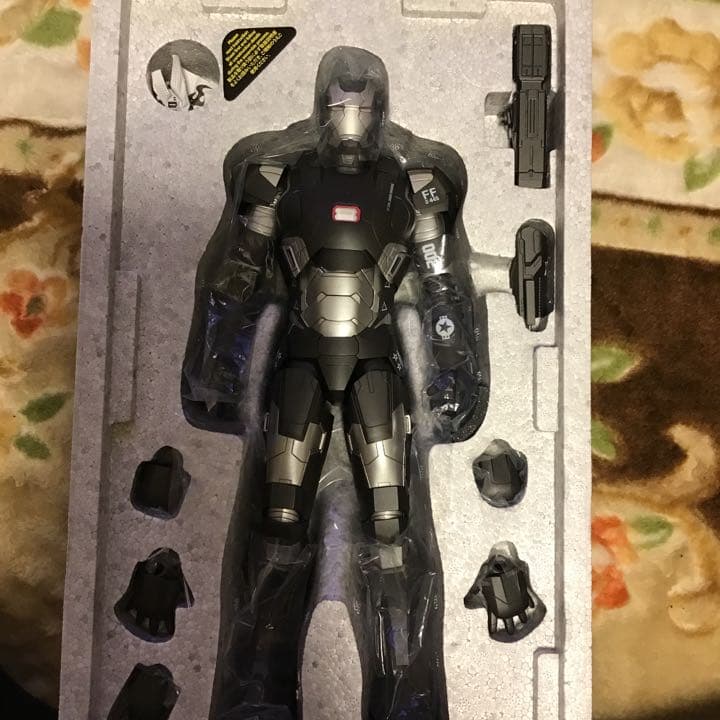 ホットトイズ　アイアンマン3 ウオーマシン