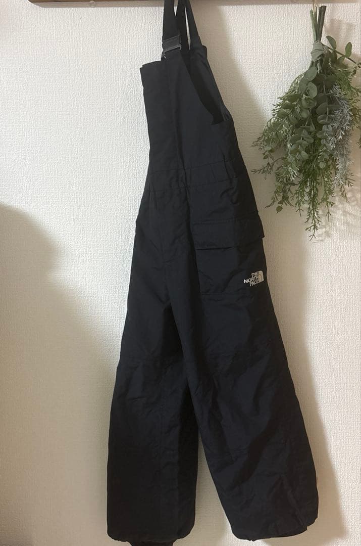 ノースフェイス　キッズ　スノーウェア　130センチ　ブラック　黒　サロペット