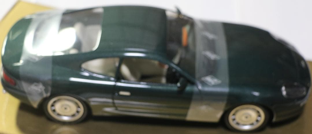 GUILOY製 アストン・マーチンDB7 ブリティッシュグリーンカラー　1