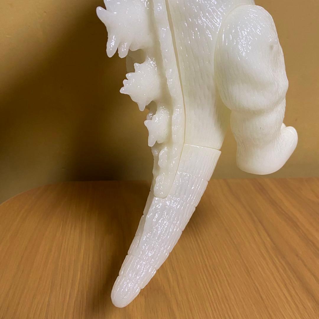 マルサン b/o スタイル ゴジラ 蓄光成型 未塗装ソフビ 5443