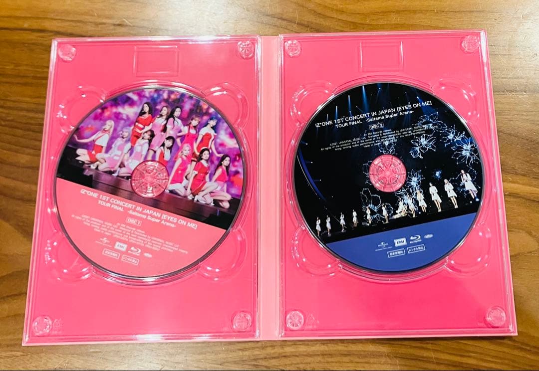 IZ*ONE EYES ON ME 初回生産限定版　トレカ・ポストカードあり
