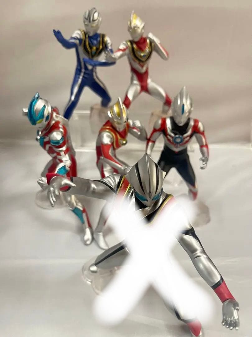 【激レア】アクリルロゴ付き！ 英雄勇像　ウルトラマン11体