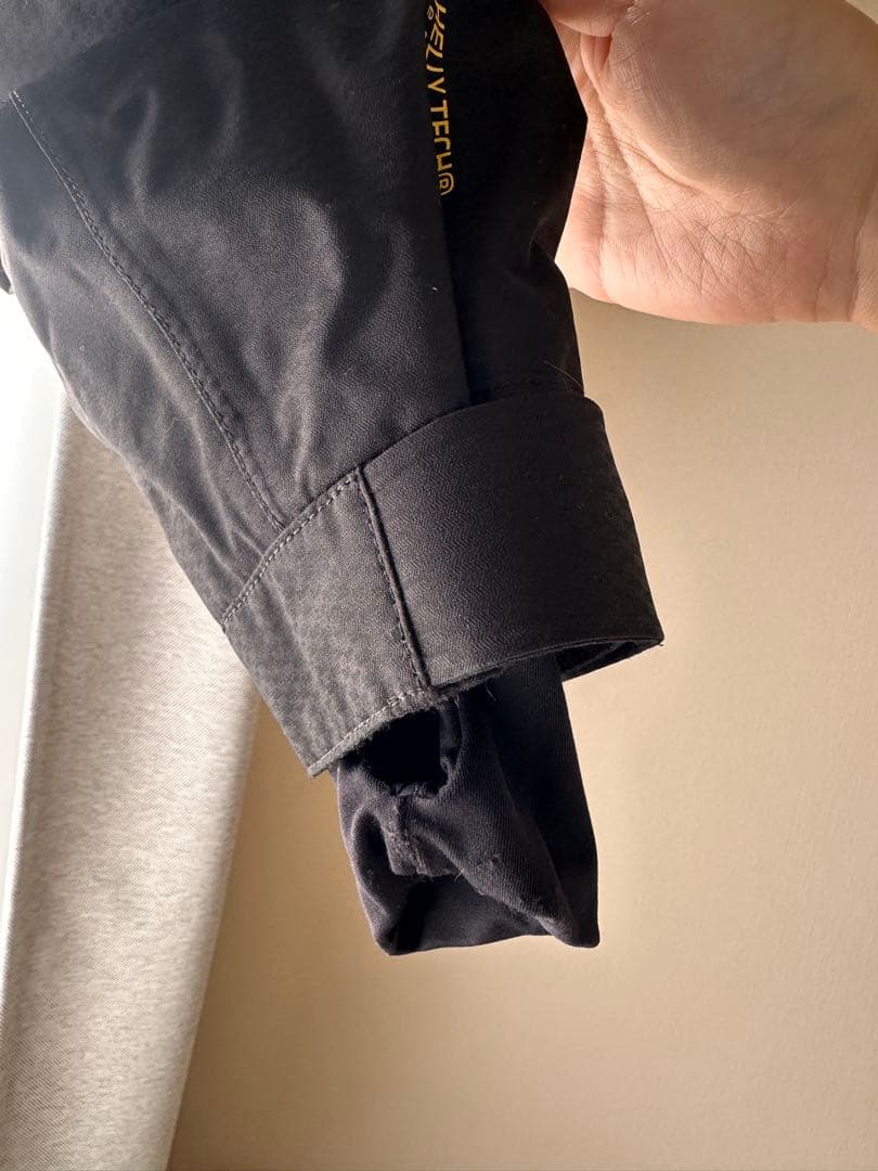 Helly Hansen スノボウエア　M