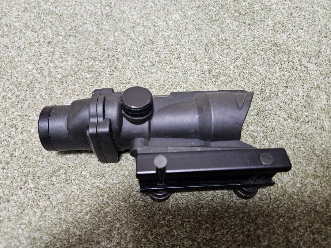 マ*4様 実銃使用 ACOGスコープ チューブ式 電池不要
