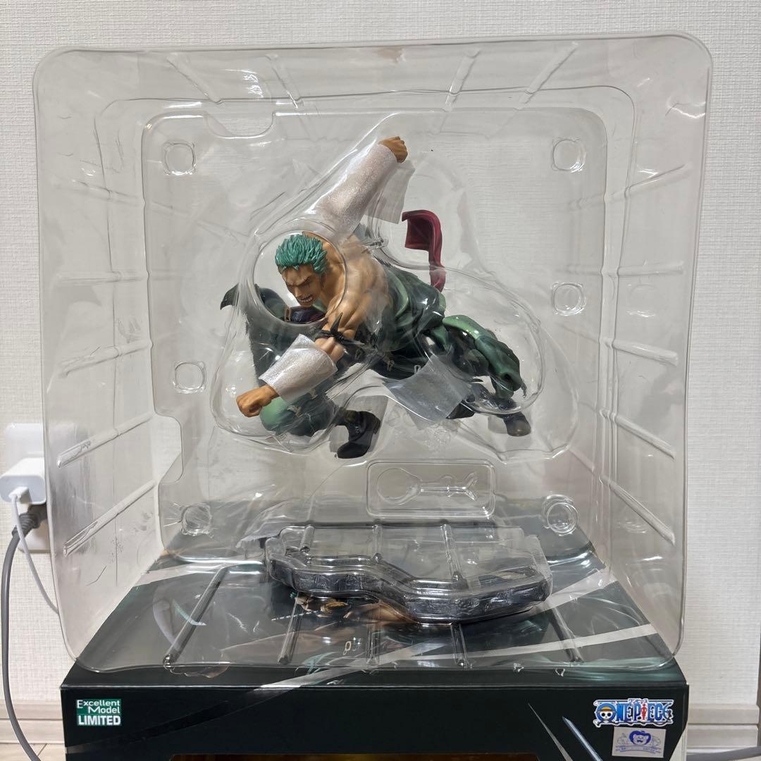 ロロノア・ゾロ Ver.三・千・世・界!!!