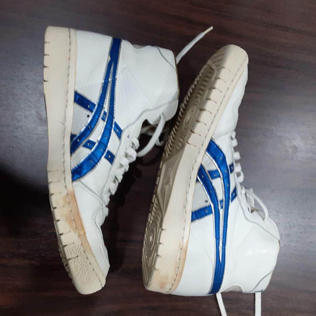 バッシュ