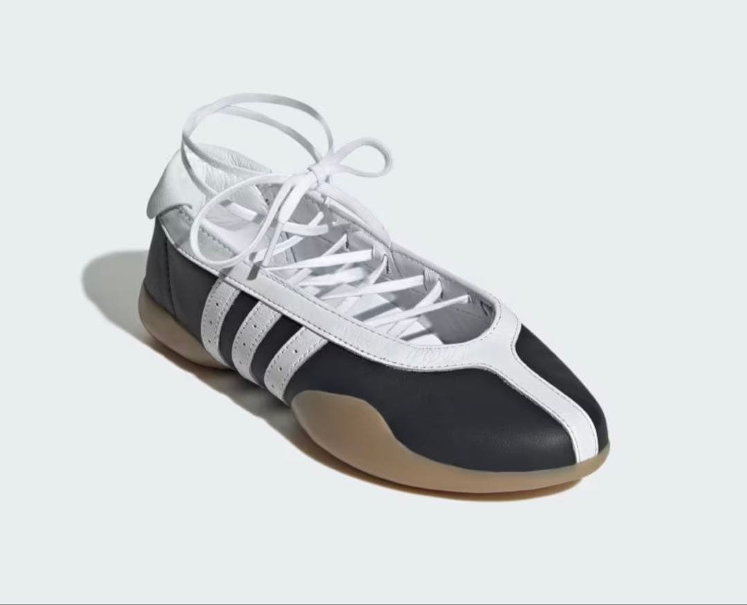 アディダス　adidas テコンドーメイバレエ　23cm ブラック