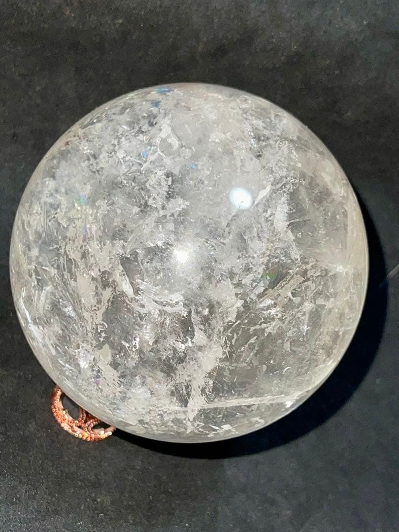 値下げ　大サイズ　虹入り水晶　スフィア（丸玉）　約8cm 790g
