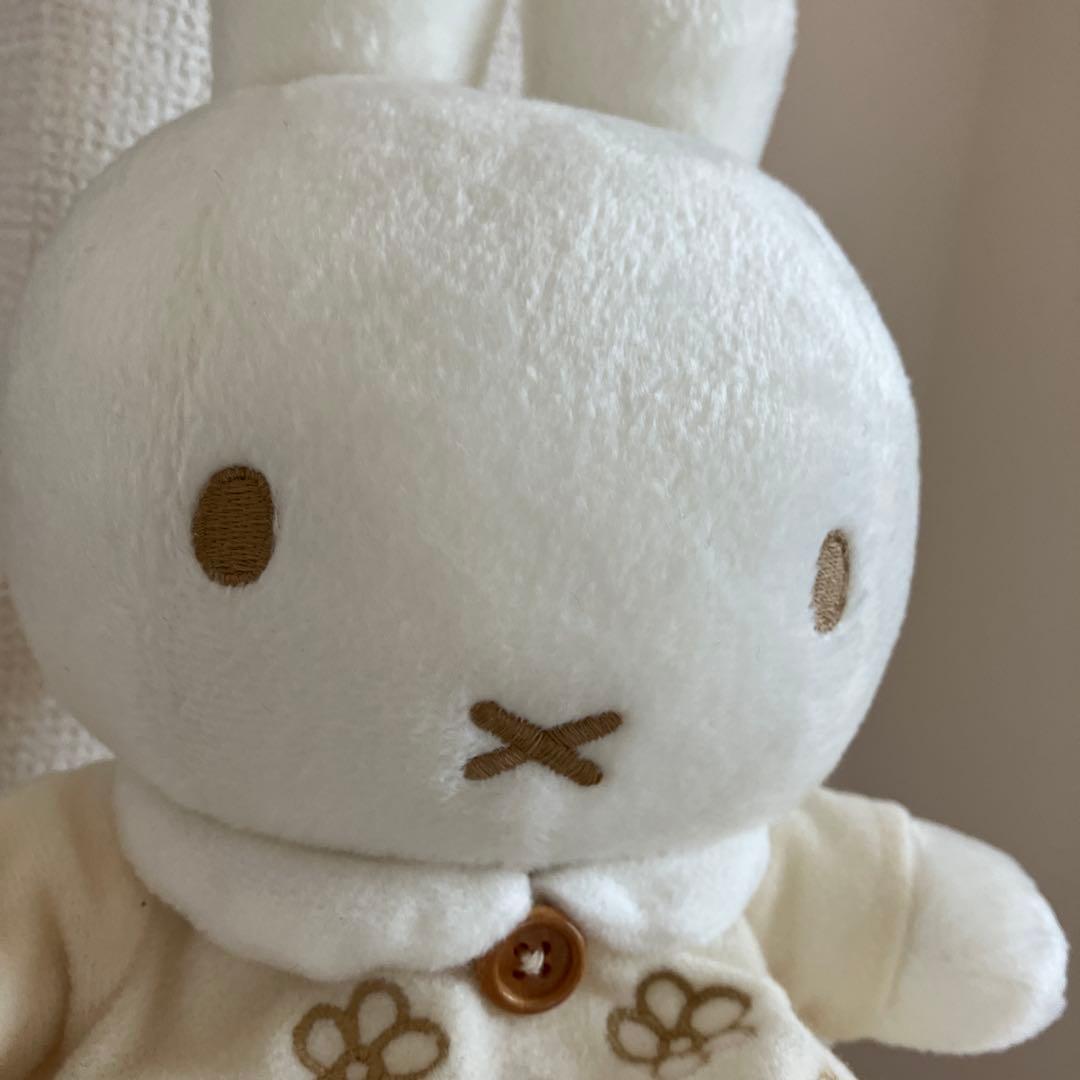 希少✴︎white miffy 花柄ドレスミッフィー