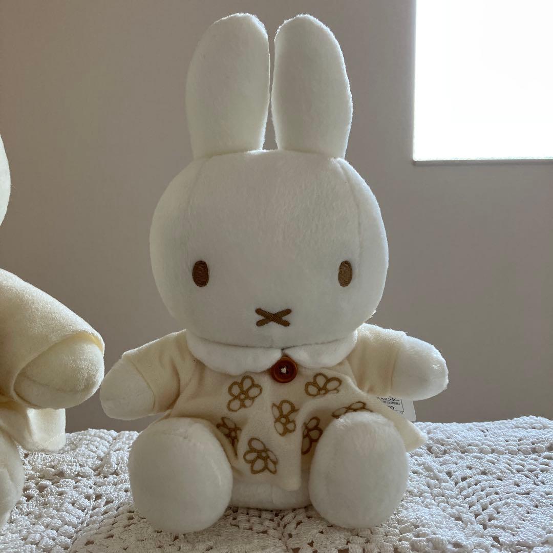 希少✴︎white miffy 花柄ドレスミッフィー