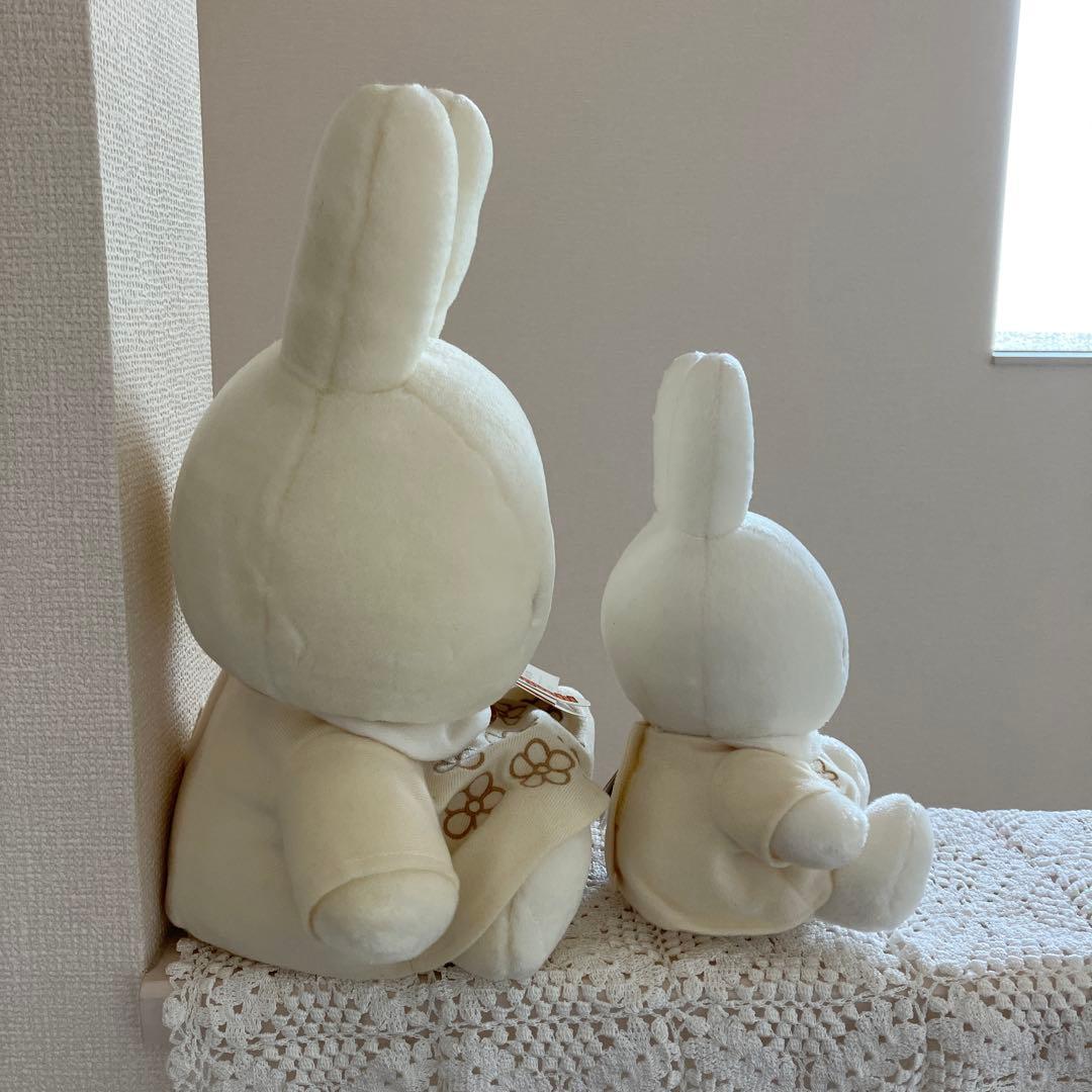 希少✴︎white miffy 花柄ドレスミッフィー