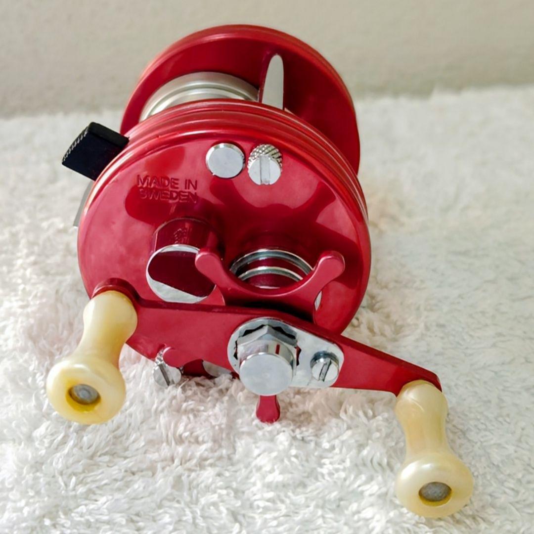 極美品 ABU アブ アンバサダー 2500C ノスタルジア レッド