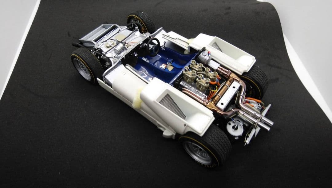 1/18　エグゾト　シャパラル　２E ＃65用シャーシ