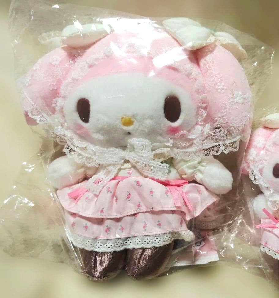 新品　マイメロディ　ぬいぐるみ　マスコットホルダー　２点　フォレストレース
