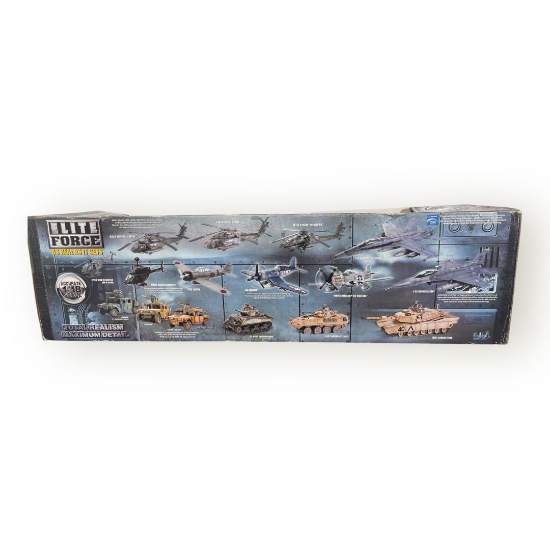 【入手困難超希少】エリートフォース1:18 F/A-18 ジョリー ロジャース♪