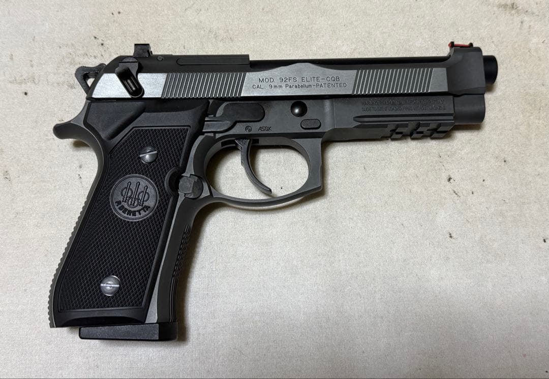 HW樹脂 WA ベレッタM92FS ブリガディアエリート オマケ 訳有美品(1)
