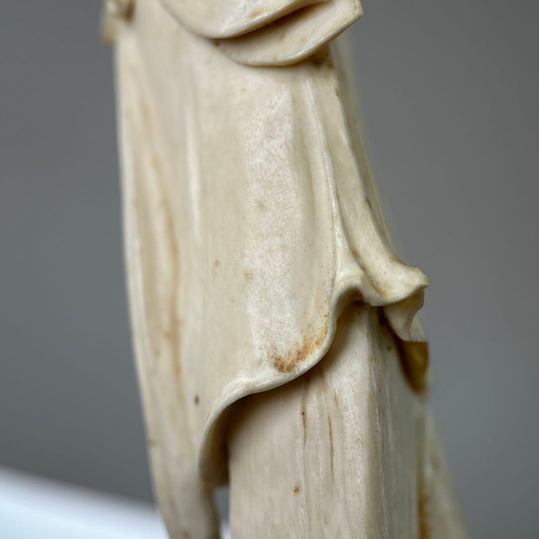 女性像 約27cm 木製台座付きB011
