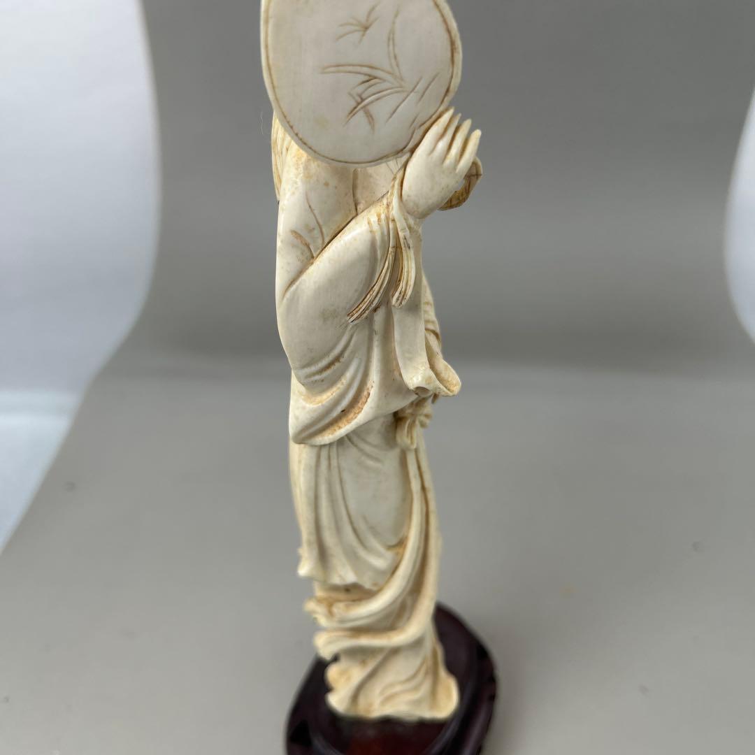 女性像 約27cm 木製台座付きB011