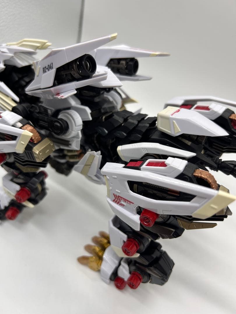 ゾイド　バンダイナムコ　超合金　ライガーゼロ