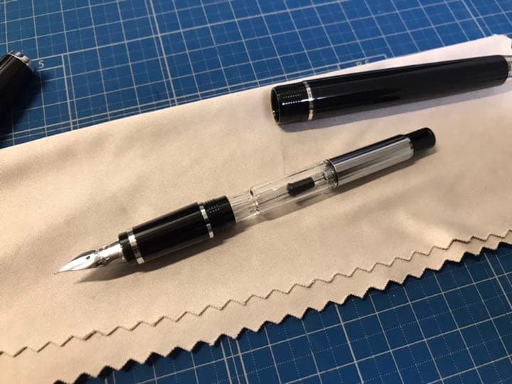 パイロット 万年筆 エラボー ブラック 極細字 FE-25SR-BSEF