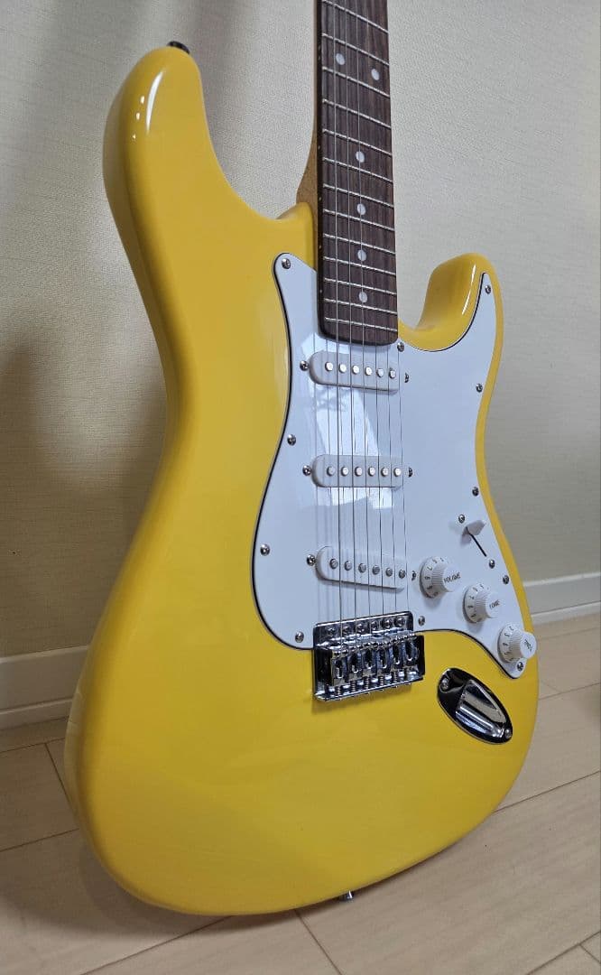 美品 Selder セルダー ストラト イエロー