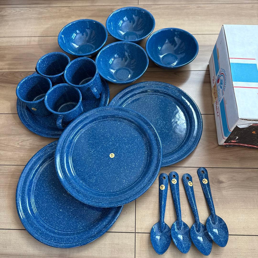 希少新品CINSA エナメルウェア キャンプ食器セット 16点デッドストック