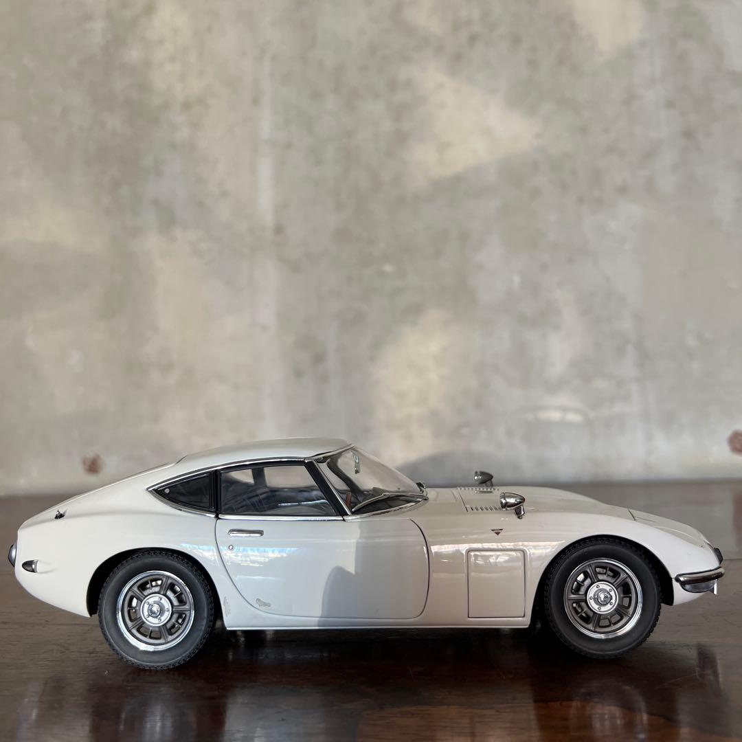 AUTO art 1/18 TOYOTAトヨタ2000GT クーペ　ホワイト③