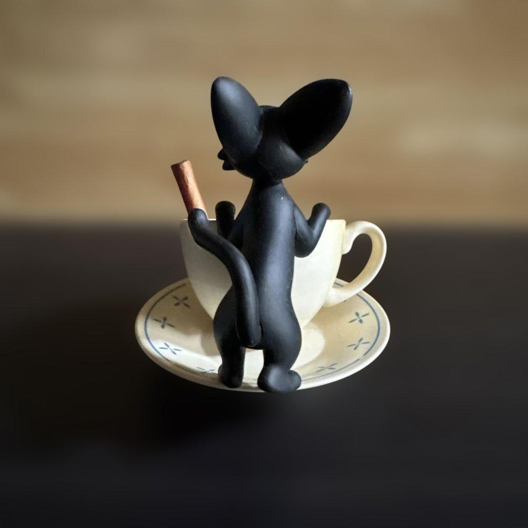 ジブリカレンダー　2013 魔女の宅急便　カプチーノアート