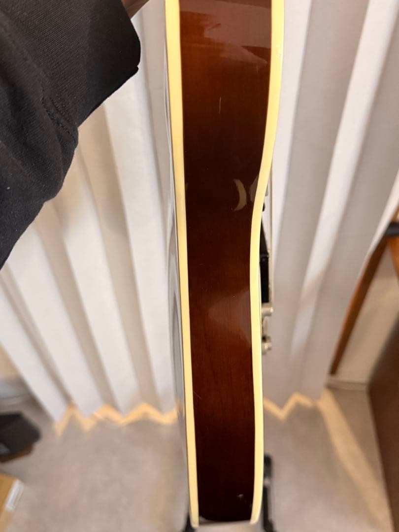 ギター Squier Classic Vibe Starcaster Walnut